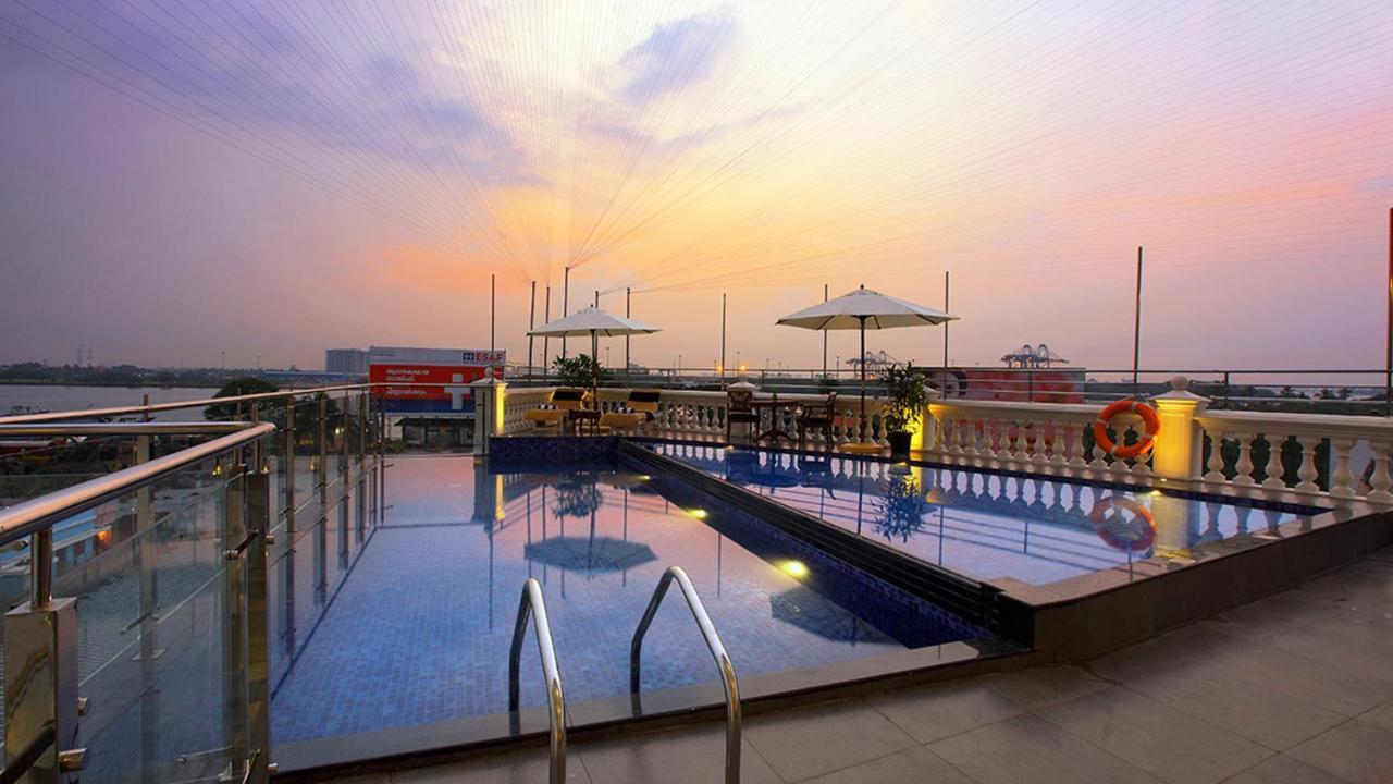 Hotel Le Maritime, Kochi By Westbridge Exterior foto
