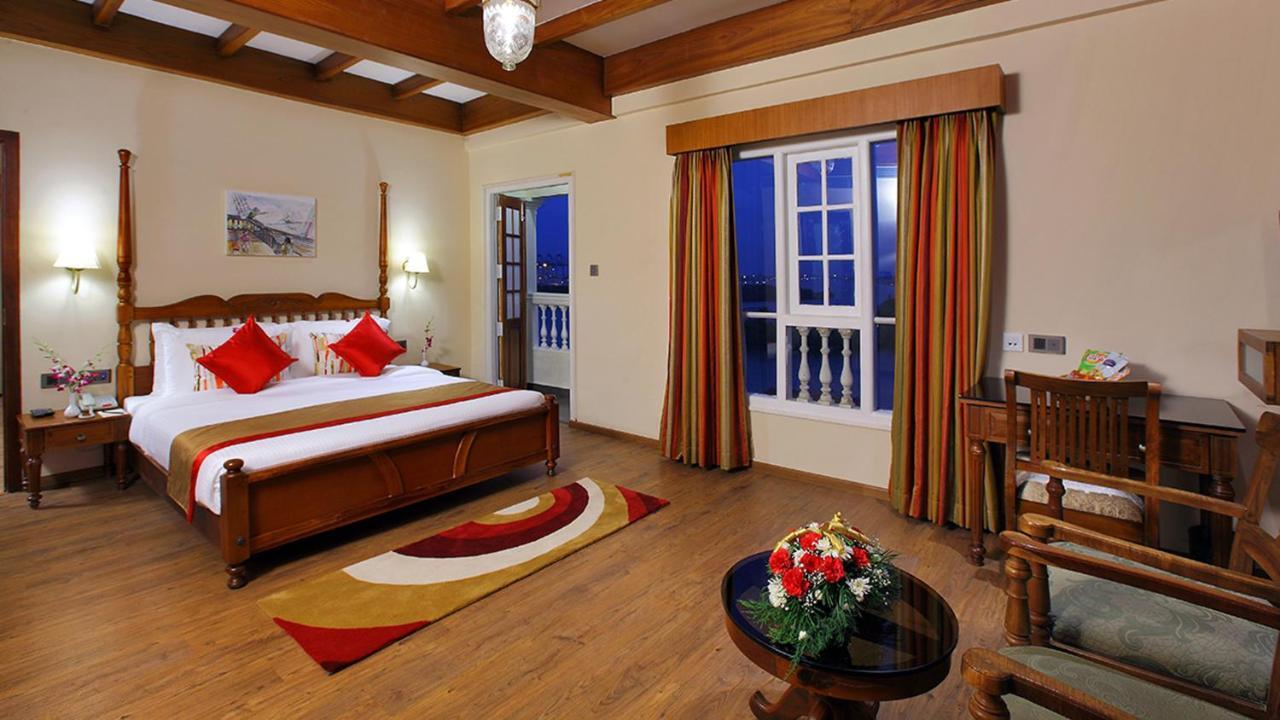 Hotel Le Maritime, Kochi By Westbridge Exterior foto
