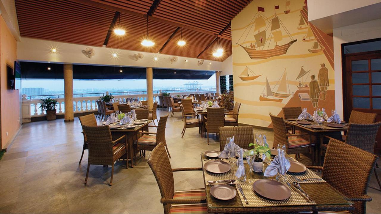 Hotel Le Maritime, Kochi By Westbridge Exterior foto