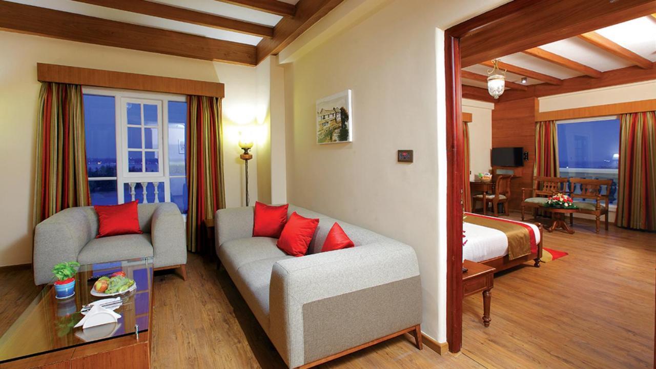 Hotel Le Maritime, Kochi By Westbridge Exterior foto