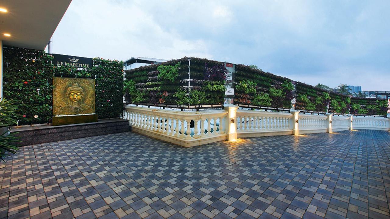 Hotel Le Maritime, Kochi By Westbridge Exterior foto