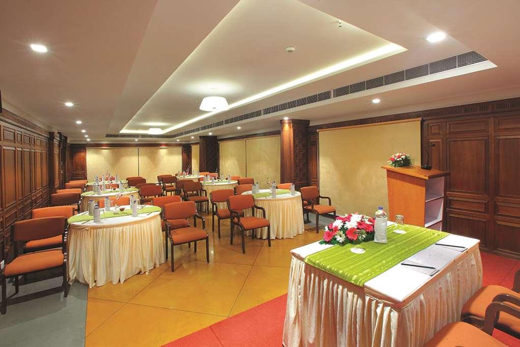 Hotel Le Maritime, Kochi By Westbridge Restaurant foto