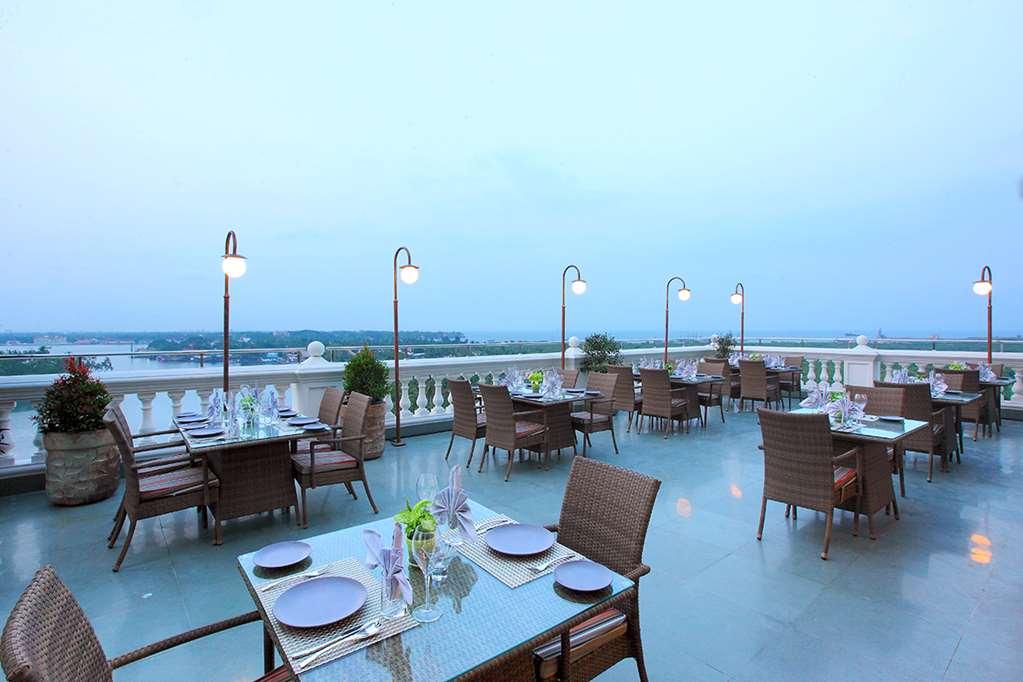 Hotel Le Maritime, Kochi By Westbridge Exterior foto