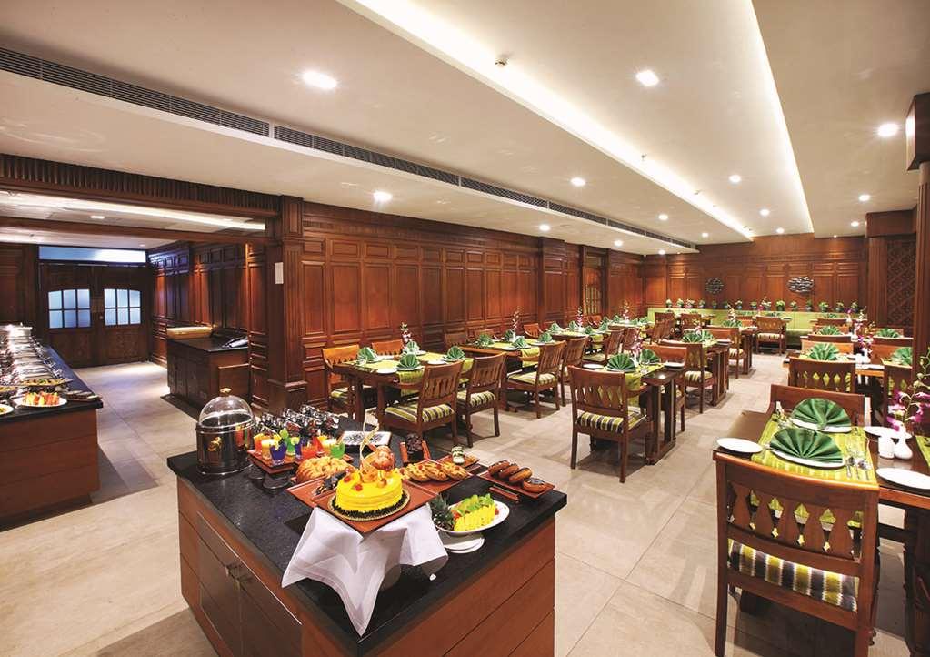 Hotel Le Maritime, Kochi By Westbridge Restaurant foto